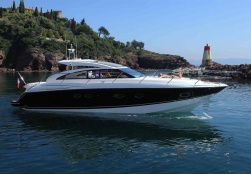 Boat charter PRINCESS V53