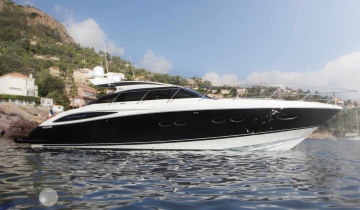 Yacht charter PRINCESS V62