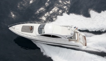 Yacht charter MANGUSTA 72