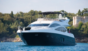 Flybridge SUNSEEKER MANHATTAN 70 - Boat picture