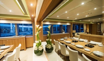 Flybridge SUNSEEKER Predator 115 - Boat picture