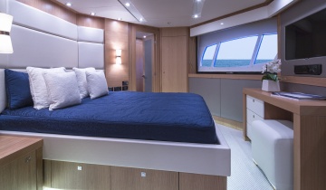 Flybridge SUNSEEKER Predator 115 - Boat picture