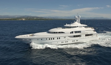 Yacht charter LURSSEN 60M