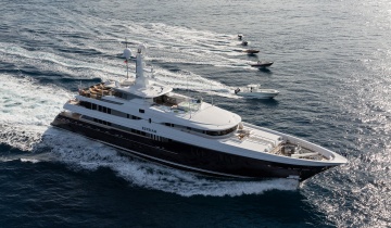 Yacht charter Abeking & Rasmussen 60M