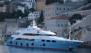 Yacht charter Golden Yacht 53M