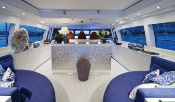 Open Mangusta 108 - Boat picture