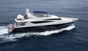 Rent Yacht Princess 95