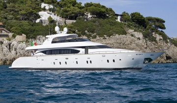 Yacht charter Maiora 27M