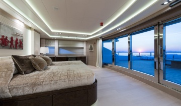 Flybridge GOLDEN YACHTS 72M - Boat picture