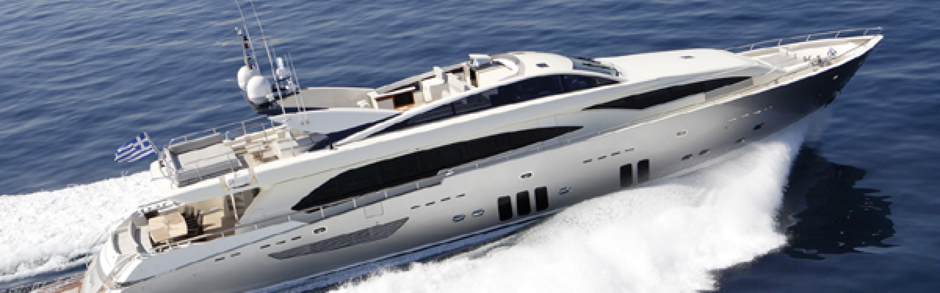 Yacht charter Guy Couach 37M