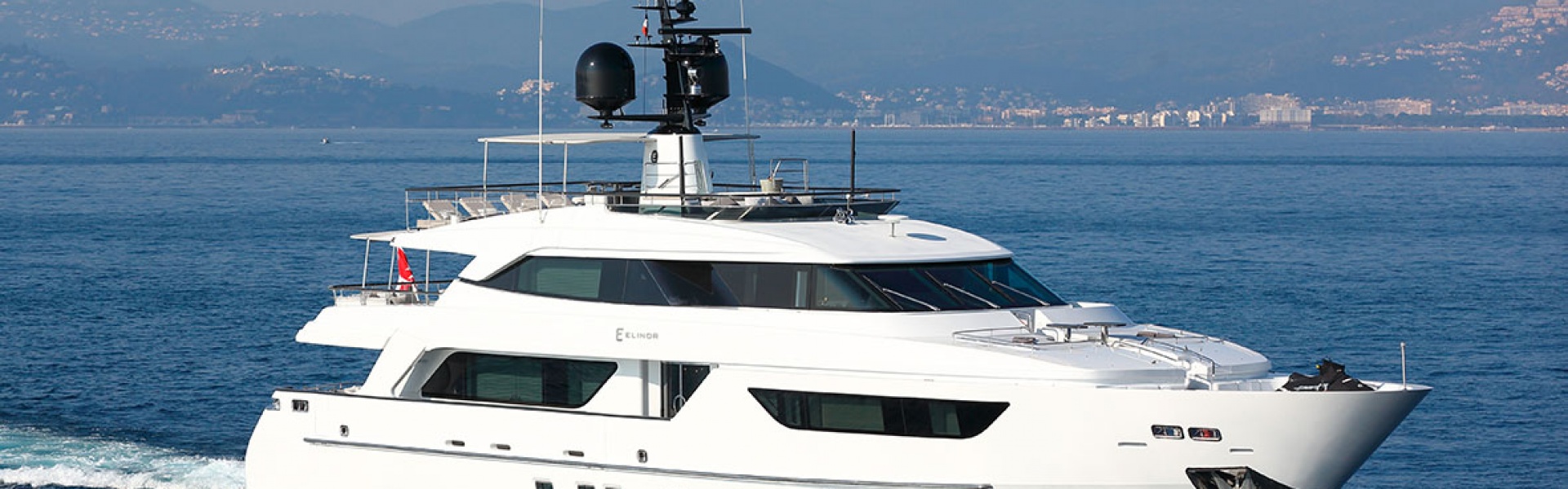 Yacht charter SANLORENZO 37M