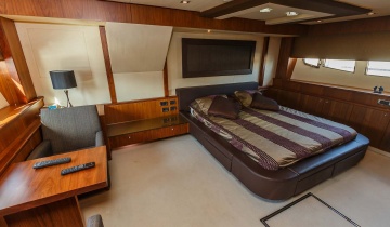 Flybridge SUNSEEKER 88 - Boat picture