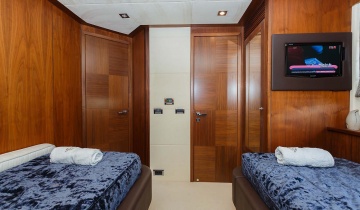 Flybridge SUNSEEKER 88 - Boat picture