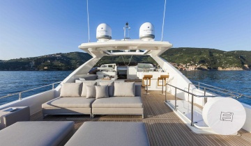 Flybridge FERRETTI 960 - Boat picture