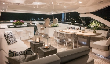 Flybridge PRINCESS 30M - Boat picture