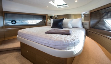 Flybridge PRINCESS 82 - Boat picture