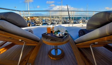 Flybridge Sunseeker 131 - Boat picture
